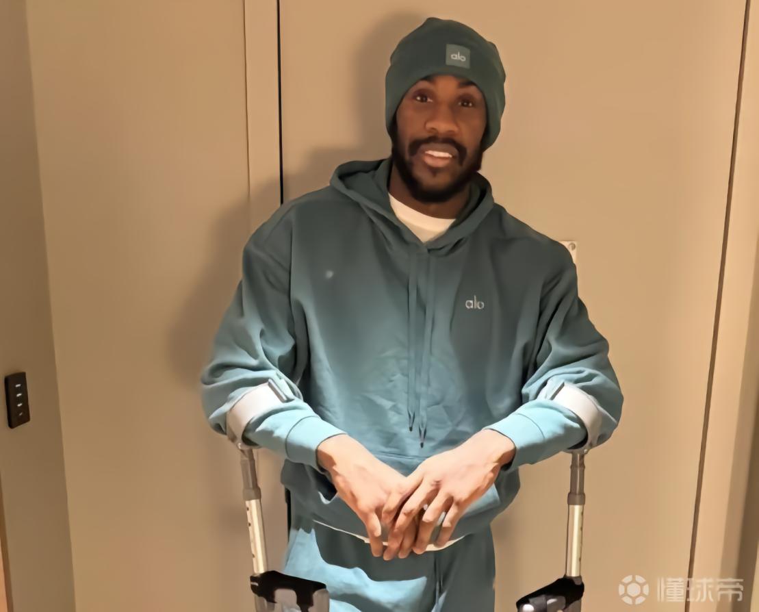 不长记性，西汉姆旧将安东尼奥经历过车祸后豪车又被拍到超速行驶