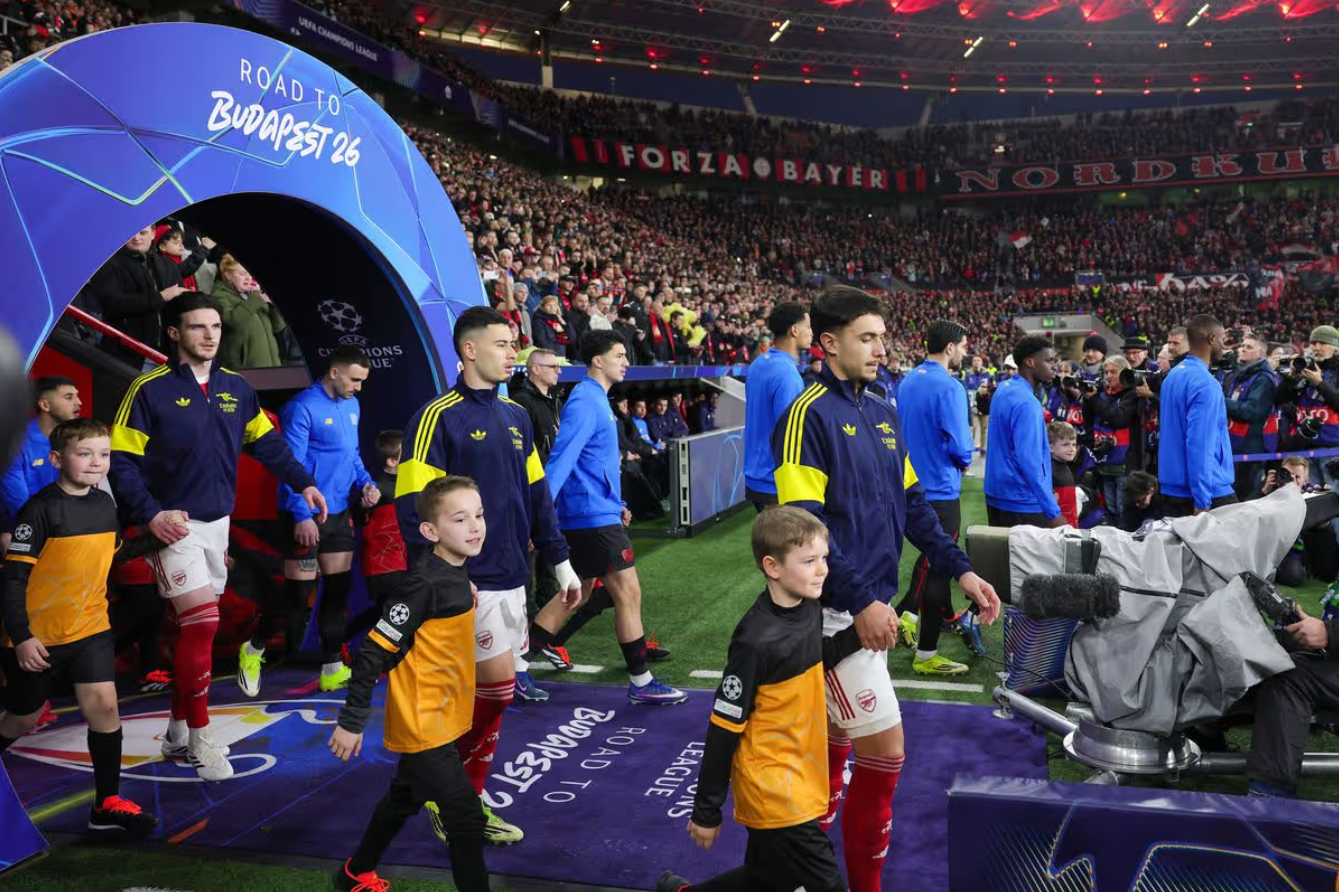 因客战勒沃库森球迷放烟花，阿森纳被欧足联罚款