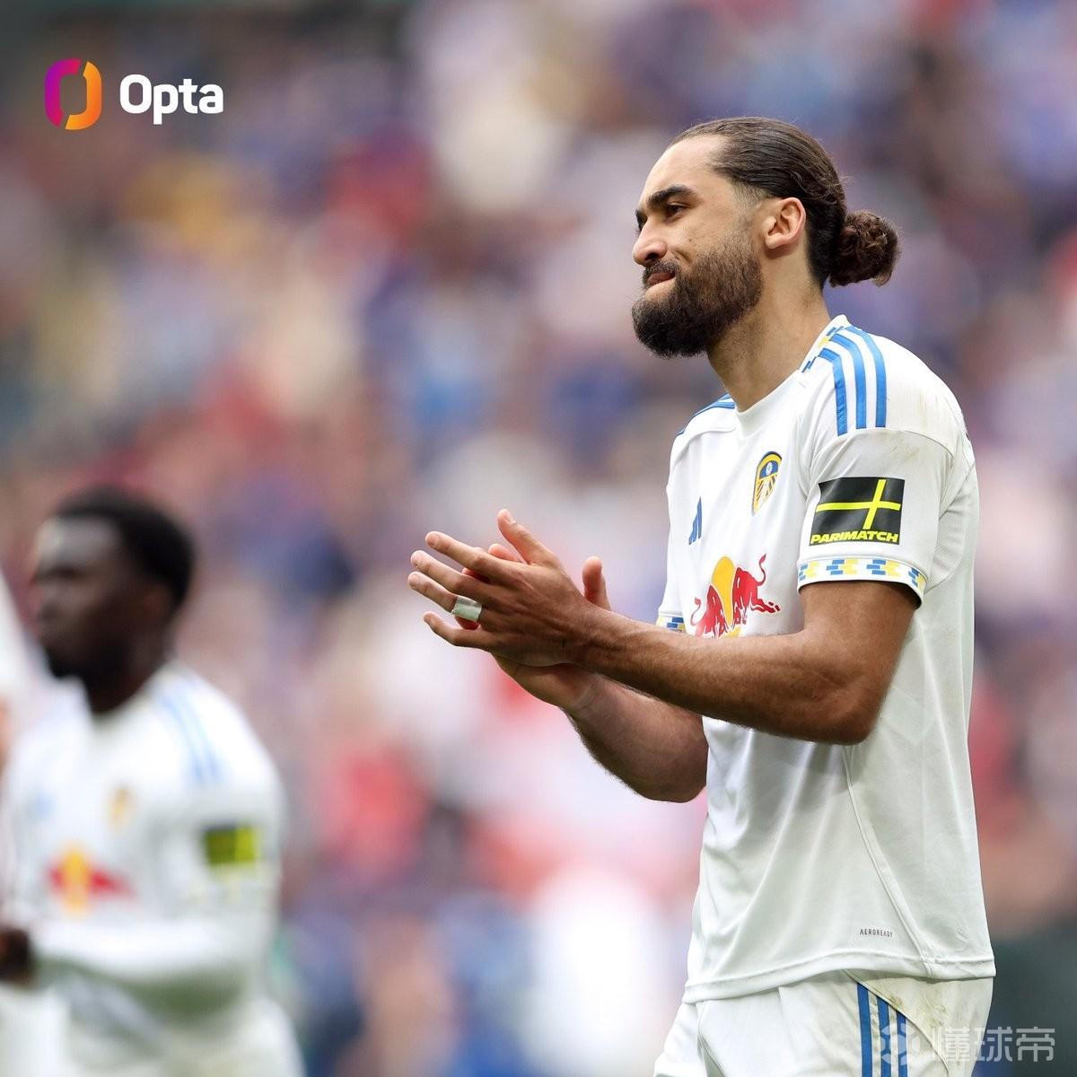 无缘决赛，利兹联是首支在温布利四连败且0进球的俱乐部球队