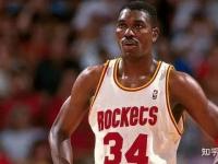 免费女主播NBA直播_直播算命：开局算哭女主播美颜！